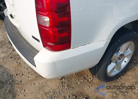 2008 Chevrolet Tahoe Lt z USA, uszkodzony, nr VIN 1GNFC13068R119950